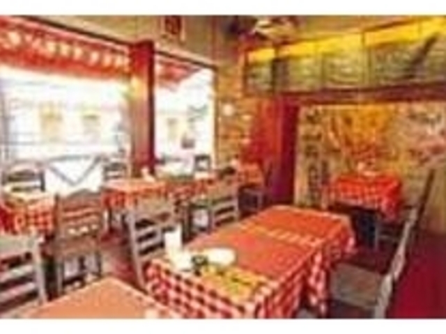 南イタリアをイメージした明るい雰囲気_イタリア食堂 CHIANTI-BUONO