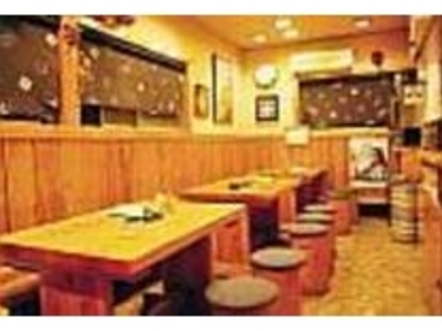 親しみやすいカジュアルな雰囲気の店内_手打ちうどん処 讃岐将軍
