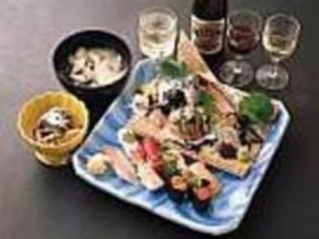 リーズナブルな価格でコース料理も楽しめる_SUSHI BAR KISU RING