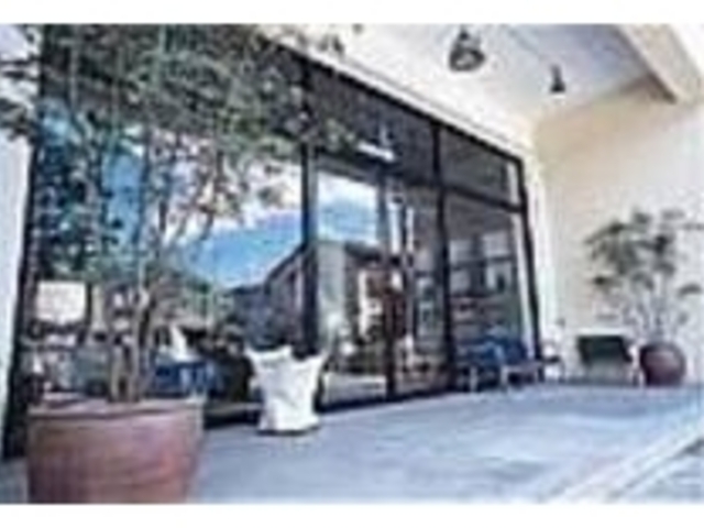 閑静な住宅街の中にあるお店がここ_TIME&STYLE HOME