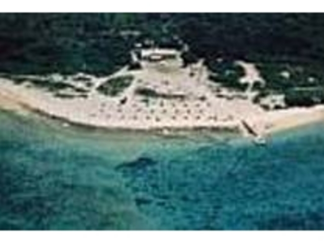 ダイビングポイントとしても人気だ_嘉弥真島