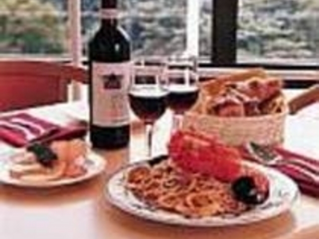 伊勢海老パスタはボリュームもたっぷり_ビューテラス ロッソ