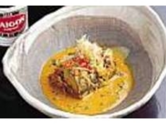 日替わり惣菜の『サバのタイ風煮込み』_サルティンバンコさるや