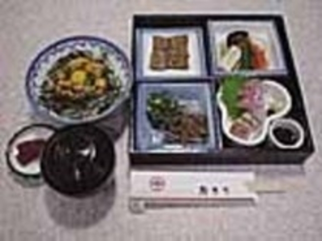 季節を通じて人気のうにめし御膳_松きち