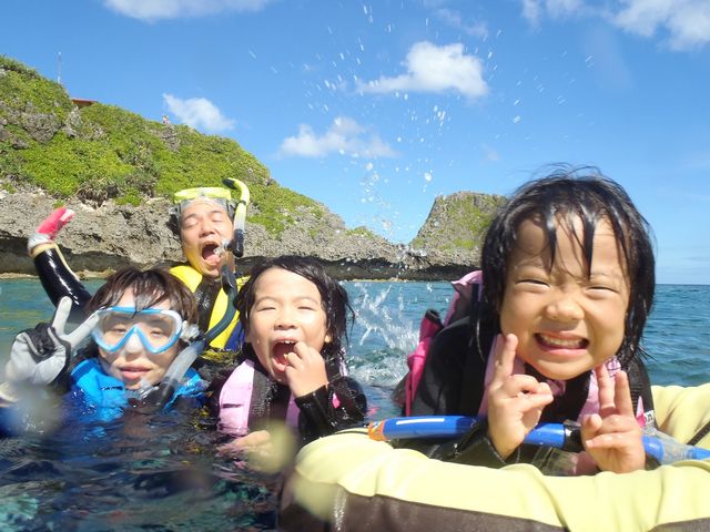 キレイな海に大はしゃぎ!_潜水処 武蔵