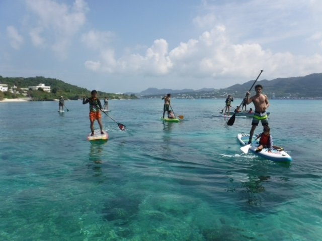 瀬底のSUP。親子でもOK!_テラワークス