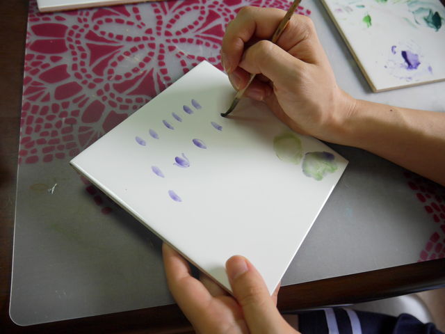 手描き体験見本を見ながら練習何度でも消せます_Anges