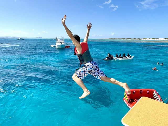 ジャンプ台もあります!!_慶良間(ケラマ)海域半日ツアー専門店 OPG