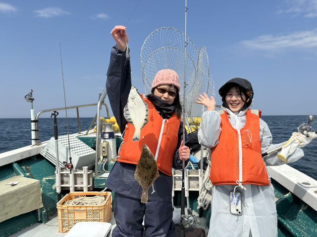 3月末から5月中旬は、小樽沖のカレイ釣り体験が人気!_ブルーツーリズム北海道