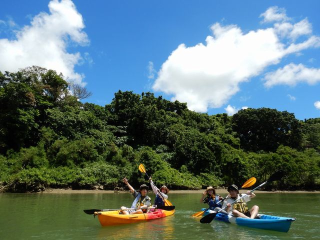 沖縄でしか味わえない開放的なツアー参加してみてはいかが?_カヤック イーズ