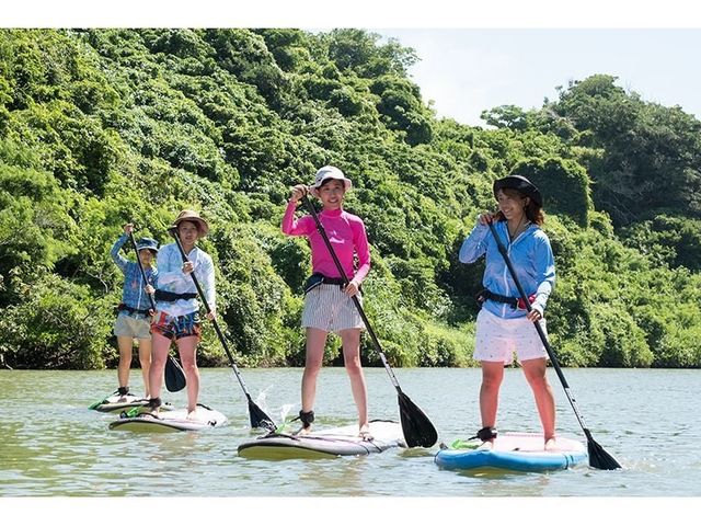 最近流行のサップツアー!_サップオキナワ イーズ