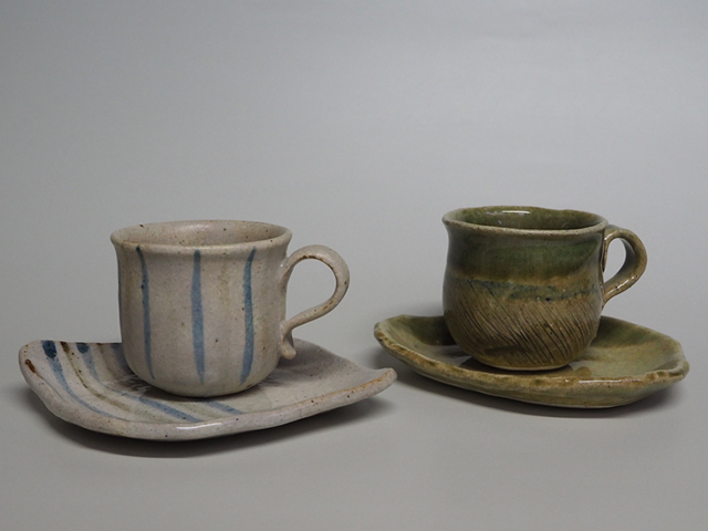 陶芸体験教室では、コーヒーカップとソーサー(または、湯呑茶碗と小皿)を2組作ります。_陶房芳乃和