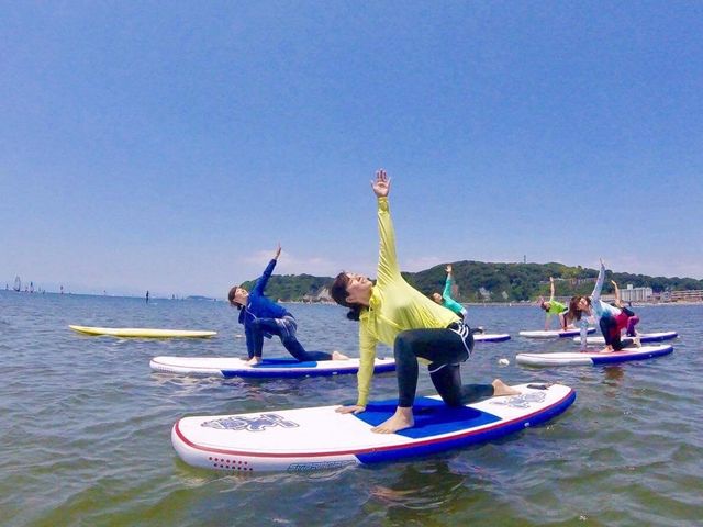 今人気のSUPヨガ!どんなポーズが出来るかな?_オーシャンズクラブ