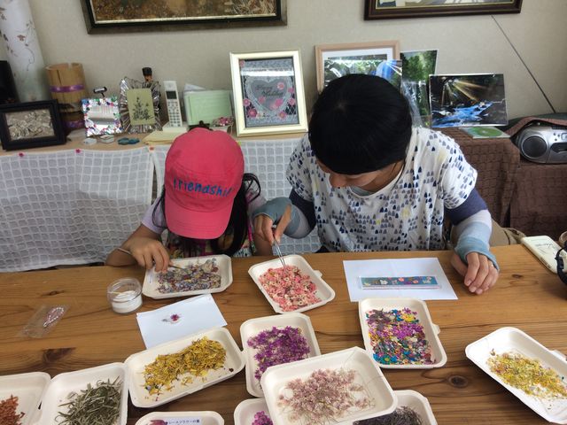 おし花工房いちりん草