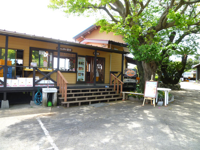 店舗休憩施設入口_収穫体験農園 ふたつぼり