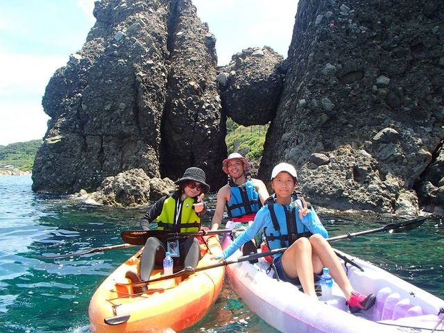 名勝、はさかり岩!落ちそうで落ちない合格祈願スポット★_MERI Adventure Tours