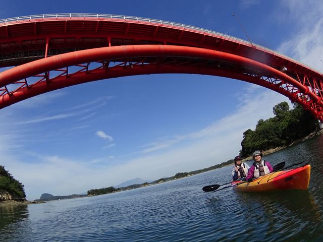 天草五橋・五号橋をバックに!_アンプラグド