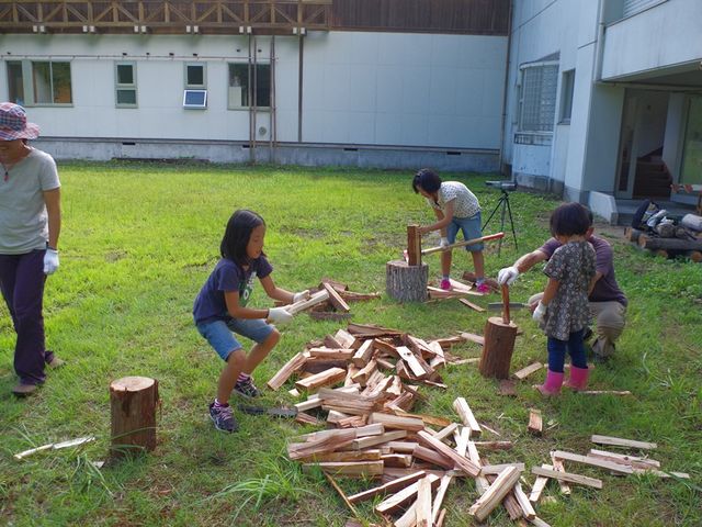 薪割り体験_大江町山里交流館やまさぁーべ