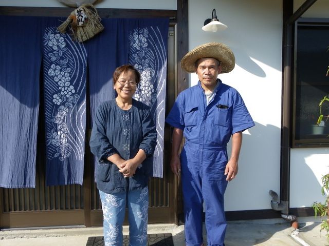 村長(右)と女将(左)
10年前、村長の生まれた築80年の家で農家体験民宿をはじめました。_NPO大紀町日本一のふるさと村
