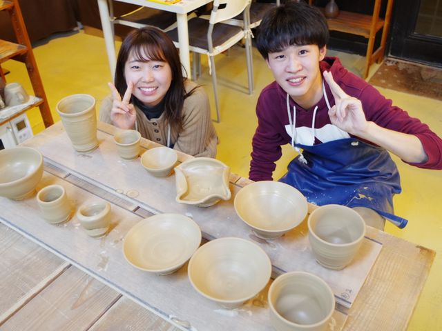 沢山の作品を作ることが出来ます。その中から、どれを焼くか・何個焼くかは自由です!_陶磁器工房 器楽
