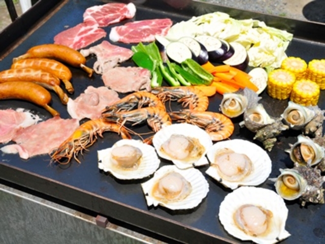 大人数でも大きな鉄板だから安心!_BBQごんべえ