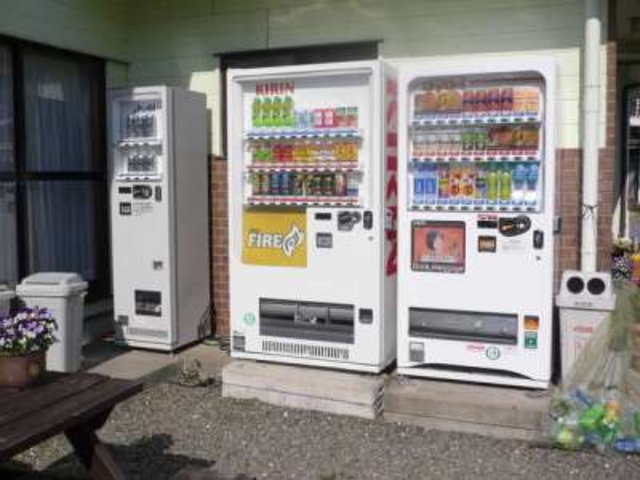施設内には自販機有り_BBQごんべえ