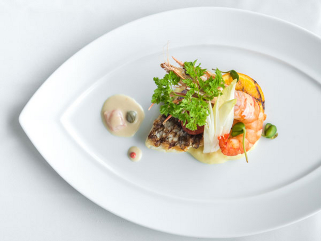 ランチメインディッシュイメージ_リーガロイヤルグラン沖縄 Dining 19(ナインティーン)