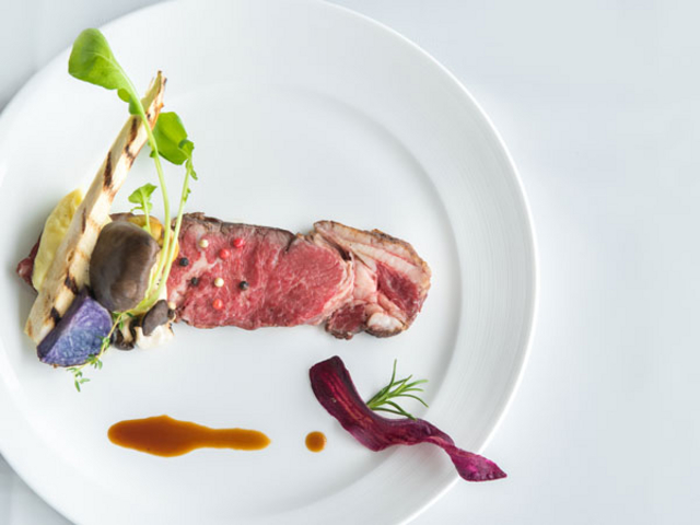 ランチメインディッシュイメージ_リーガロイヤルグラン沖縄 Dining 19(ナインティーン)