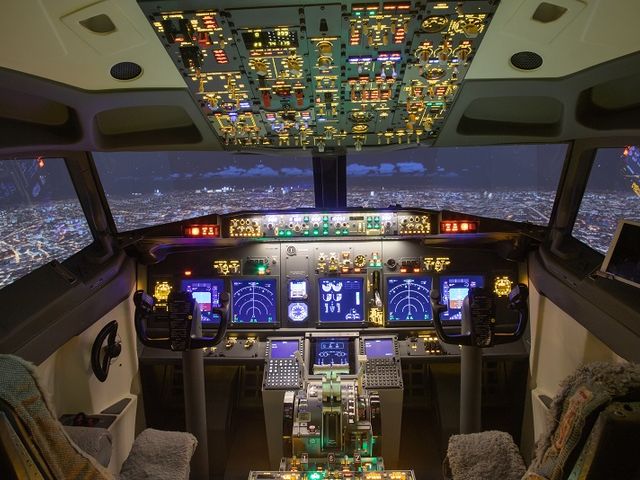 神戸フライトシミュレーターセンター テクノバード