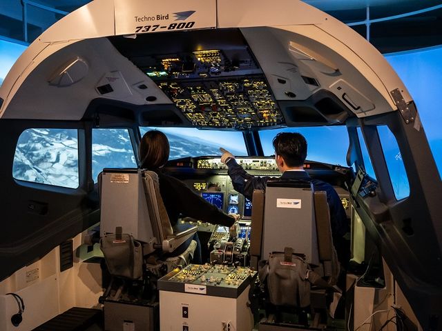 神戸フライトシミュレーターセンター テクノバード