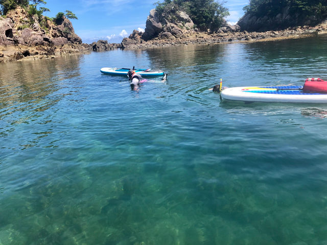 透明度の高い海です。シュノーケリングも楽しめます。_シーラニ水床湾