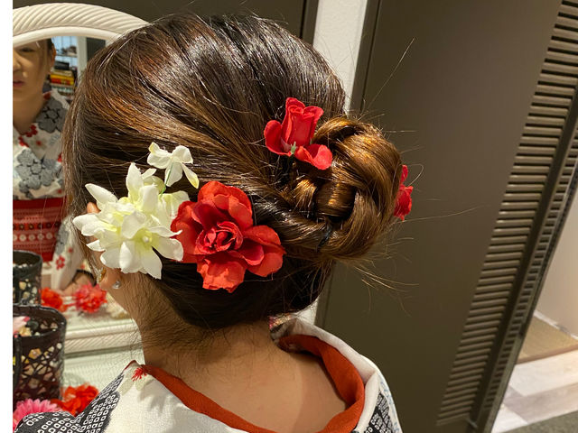 髪飾り&簡単なヘアセットは+500円☆_レンタル着物 梅らぶ