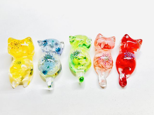透明感が美しい箸置き。ネコさん型と小鳥さん型がお作りいただけます♪_フランスカルチャーサロン ラベルヴィ