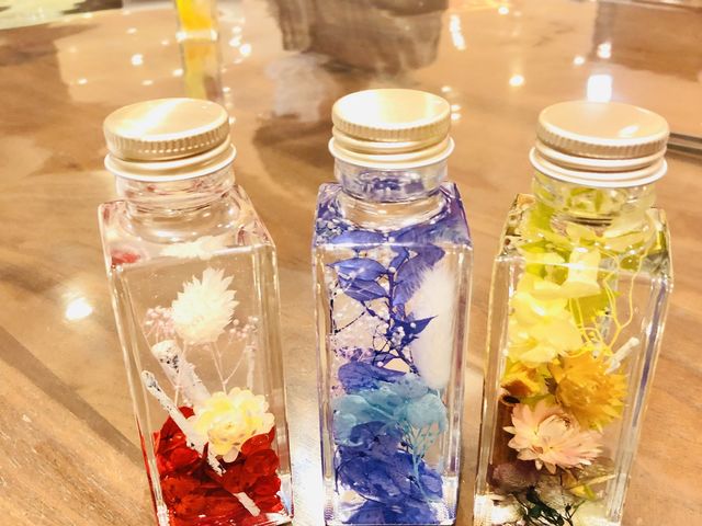 根強い人気のハーバリウム☆初心者の方でも美しいハーバリウム作品が作れます!_フランスカルチャーサロン ラベルヴィ