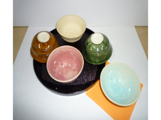 体験の作品例です ご飯茶碗は使用頻度が多いこともあり 多くの方が制作しています。_あやし楽遊窯陶芸教室