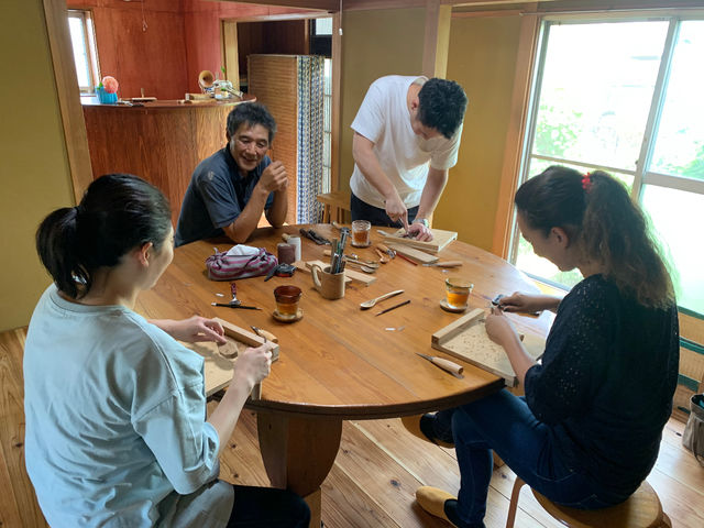 みんなでわいわい制作中_ナガワクラフト
