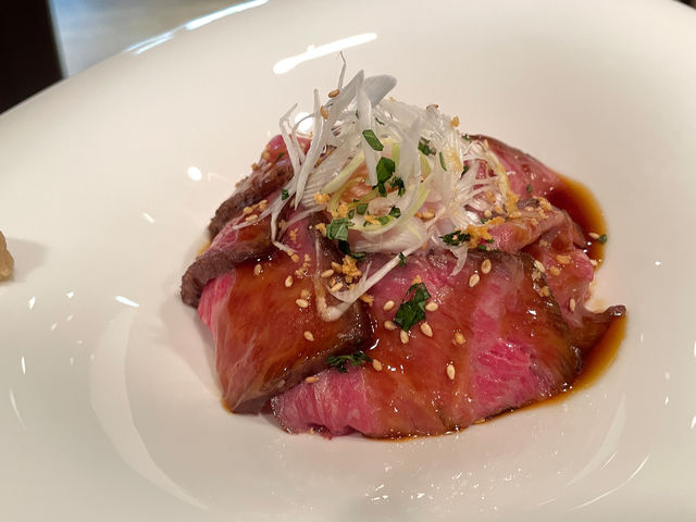 近江牛のローストビーフ丼_京都山科ホテル山楽finedining山科