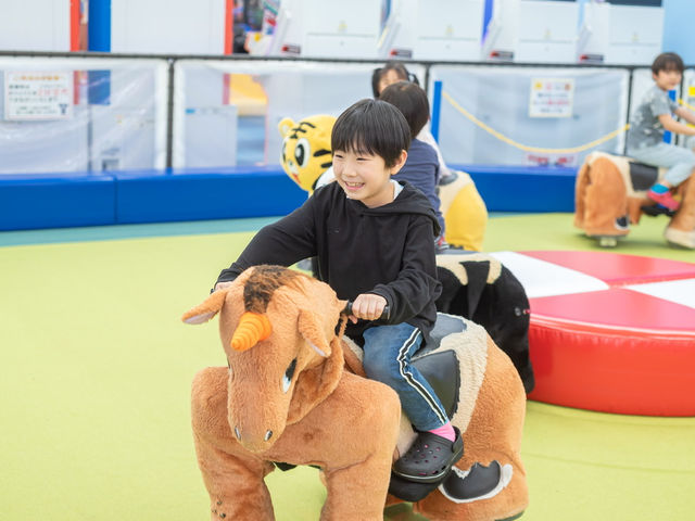「キッズサーキット」で色々な種類の「アニマルペット」を運転してみよう!兄弟で・お友だち同士で・親子で一緒に楽しめます♪_ファンタジーキッズリゾート船橋