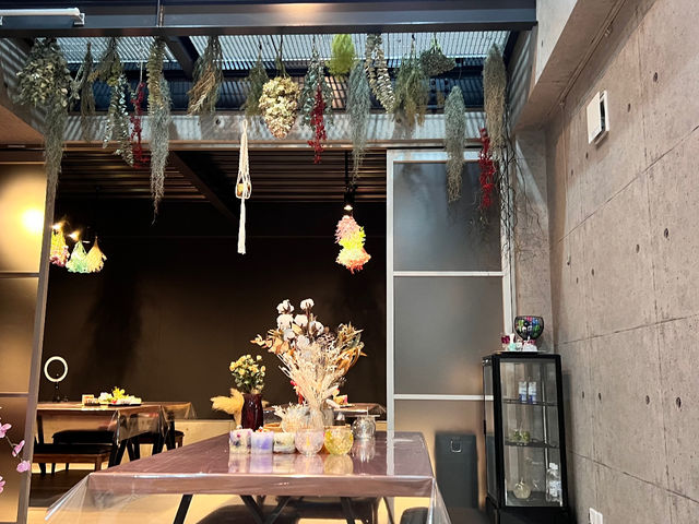 阪急豊中駅徒歩10分!
ドライフラワーの癒し空間です_work shop atelier FUYURA