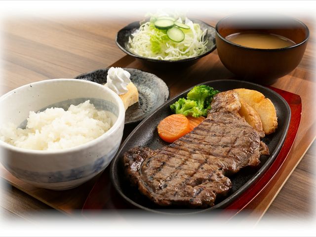 ステーキもおススメです_TAKARA工房