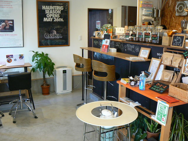 店舗内2_黒柴コーヒー