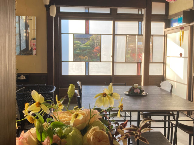 練り切り体験部屋はバリアフリーで車椅子やベビーカーでの入室も可能です。
トイレもバリアフリーに作られていますので安心してお過ごしください。
_和〜くショップ甘美(canbe)