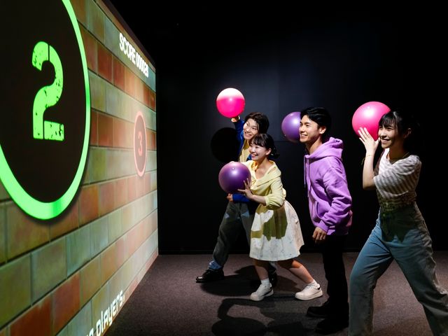 『CYBER PLAYERS』
壁に出て来る数字順にボールを当てよう!_RED°TOKYO TOWER