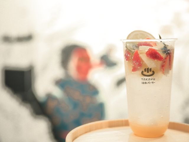 蔵王初のソーダ専門店。湯あがりに、温泉街散策に、パーラー流温泉卓球のあとに。_TAKAYU温泉パーラー