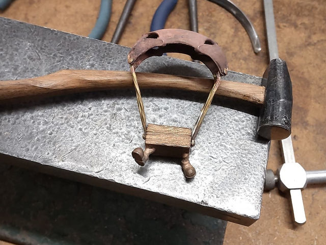 金属工房「飾」