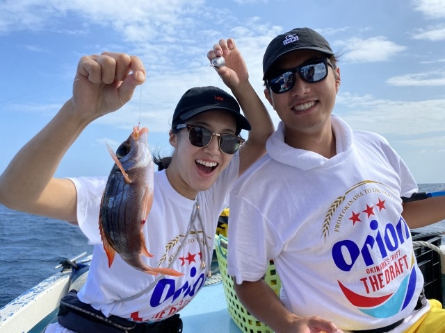 カラフルな魚も沢山釣れます!_釣り船石垣島