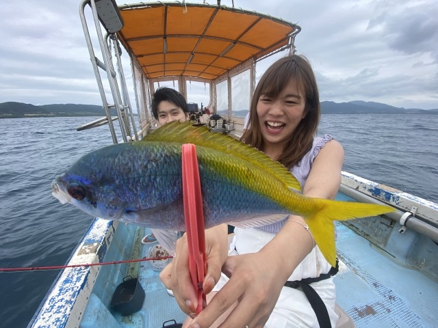 青色!?カラフルな熱帯魚も沢山!_釣り船石垣島