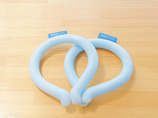 首元ひんやりネッククーラーも摘み取りのお客様へお一人お一つ無料でお貸出させていただいております。_ブルーベリーと里山と