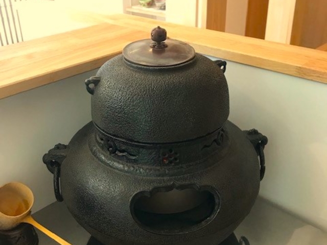 月と花 Japanese tea ceremony salon