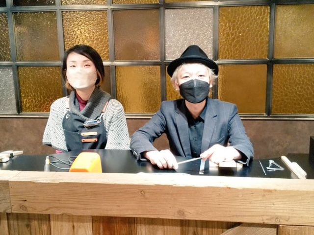 知識と経験豊富なジュエリー職人がお客様の体験をサポートします。初めて体験される方もご安心ください!_g-Lab.